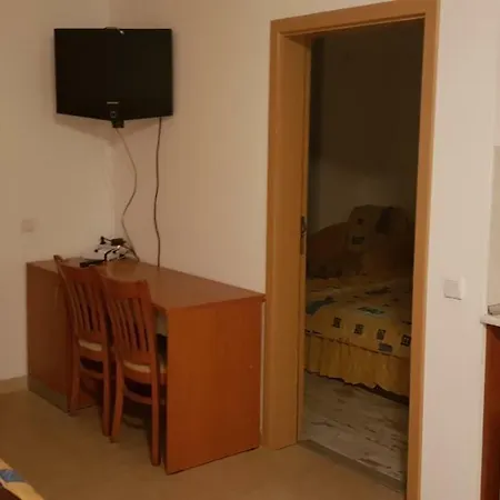 Apartament в4-3, Ashton Hall *
